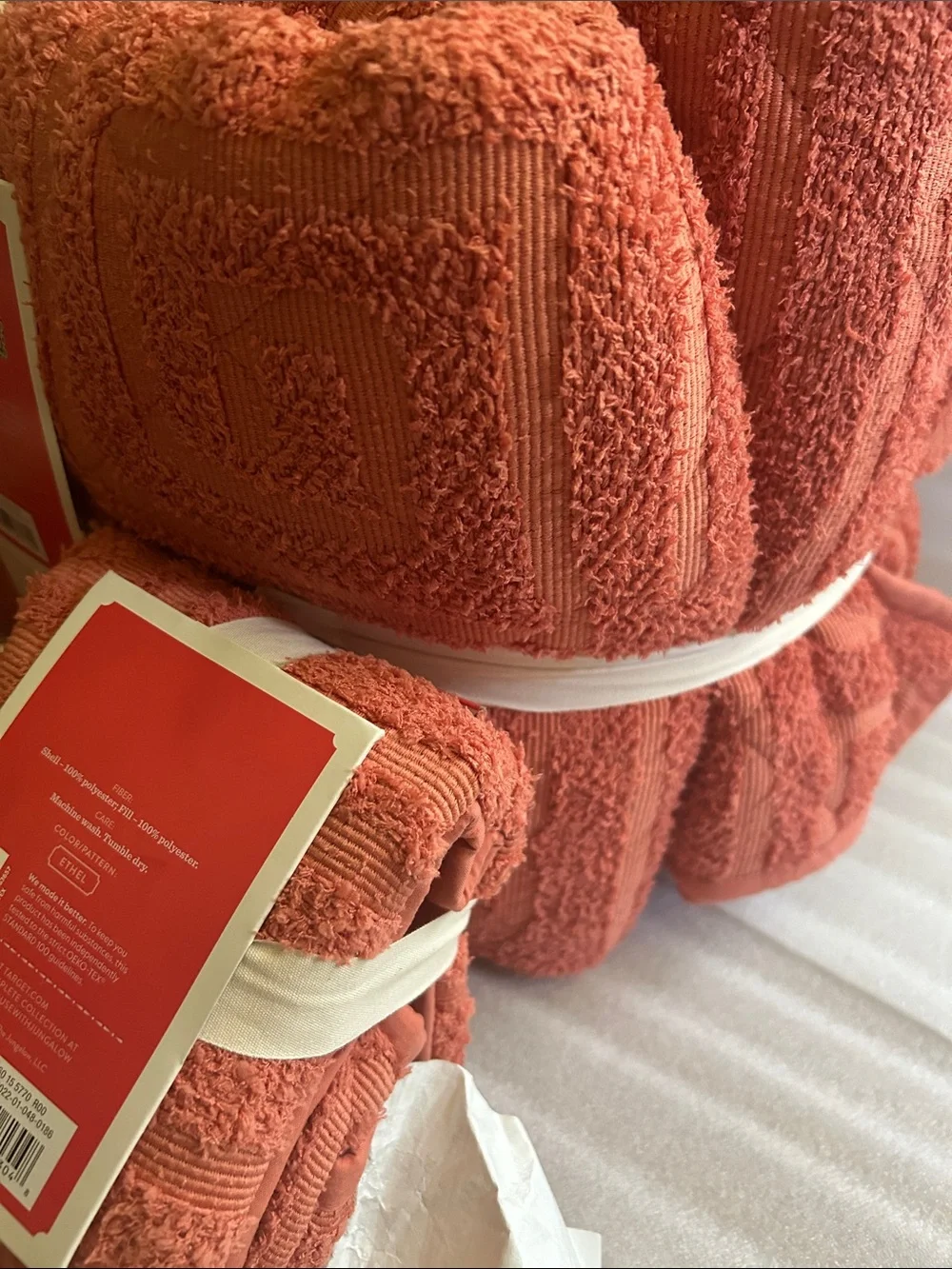 Opalhouse Jungalow F/Q Vintage Chenille Apricot Quilt and Shams Set